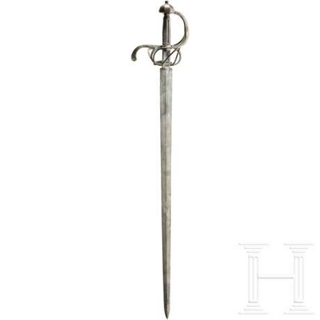 Schwerer militärischer Degen, Sachsen, um 1600 - photo 2