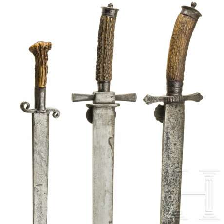 Zwei Hirschfänger und ein Jagdmesser, deutsch, 19. Jhdt. - фото 4