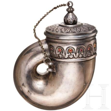 Silberne Pulverflasche in Muschelform, Bhopal, 19. Jhdt. - photo 2