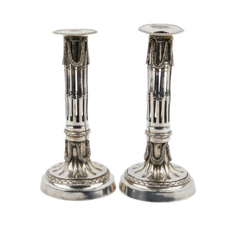 DRESDEN Paar Silberleuchter, wohl 18. Jahrhundert - photo 1