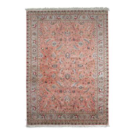 Orientteppich. TÄBRIZ/IRAN, 20. Jahrhundert, 349x250 cm. - Foto 1