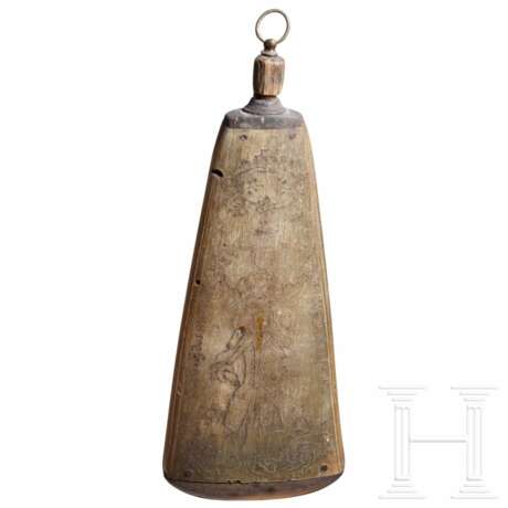 Gravierte Pulverflasche, deutsch, Mitte 18. Jhdt. - photo 1