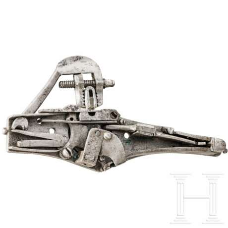 Radschloss mit innenseitig gefedertem Hahn, deutsch, um 1570 - Foto 2