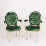  ''Paar Medaillon-Armlehnstühle im Stil von André Arbus'' - photo 1