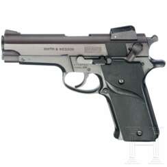 Smith & Wesson, Mod. 559, "9 mm 14-Shot Autoloading Pistol"