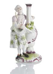 Figur einer Bulgarin mit Vase