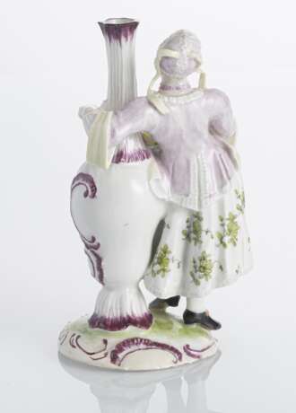 Figur einer Bulgarin mit Vase - photo 2
