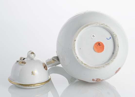 Dokumentarische Kaffeekanne mit Deckel - photo 5
