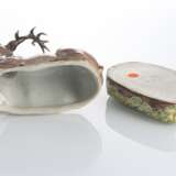 Deckelterrine in Form eines ruhenden Hirsches - photo 4