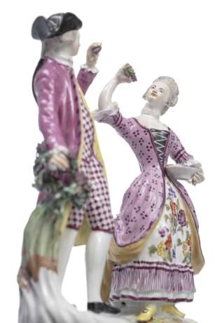 Zwei Figuren aus einer Folge der Jahreszeiten in Paaren - photo 7