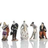Sieben Figuren aus einer Folge der Commedia dell’Arte - Foto 1