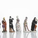 Sieben Figuren aus einer Folge der Commedia dell’Arte - Foto 2