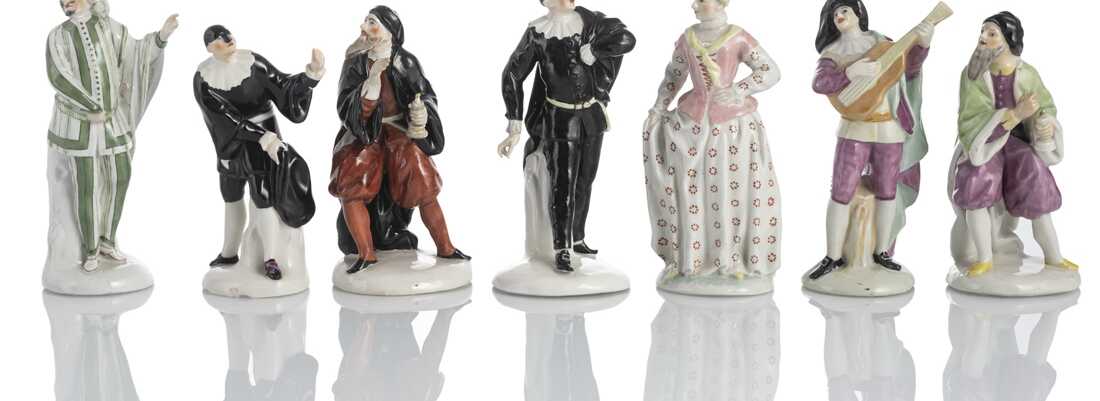 Sieben Figuren aus einer Folge der Commedia dell’Arte Sieben Figuren aus einer Folge der Commedia dell’Arte