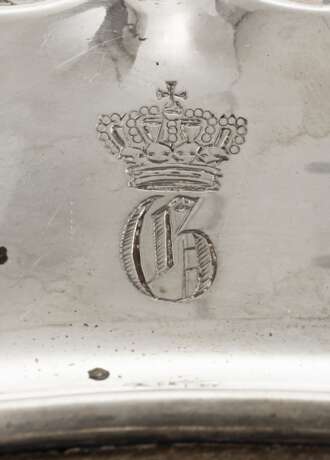 Paar Untersetzer mit dem Monogramm des Herzogs Georg II von Sachsen-Meiningen (1826-1914) - photo 3