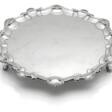 George III Tablett mit Muscheldekor - Jetzt bei der Auktion