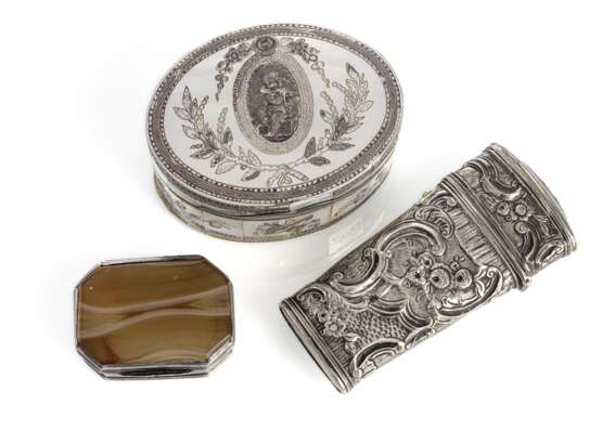 Zwei Tabatieren und Necessaire - photo 2