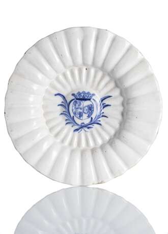 Fächerplatte mit Wappen - photo 1