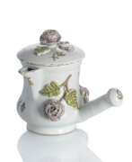 Product catalog. Milchkännchen mit applizierten Blüten