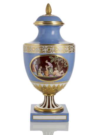 Klassizistische Deckelvase aus dem Berliner Stadtschloss - фото 2