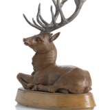 Liegender Hirsch - photo 1