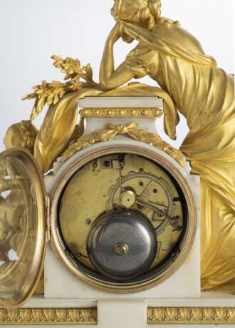 Louis-XVI-Pendule mit Venus und Amor - Foto 5