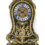 Große Prunkpendule im Boulle-Stil auf Wandkonsole - photo 1