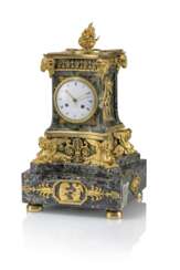 Große Prunk-Pendule im Louis XVI Stil