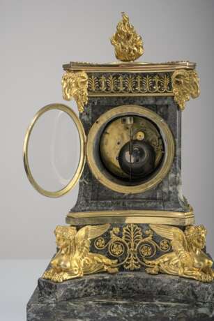 Große Prunk-Pendule im Louis XVI Stil - photo 6