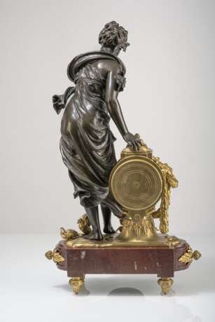 Große Pendule mit Venus im Louis XVI Stil - photo 6