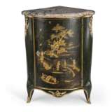 Louis XV Encoignure mit Schwarzlackdekor - Foto 1