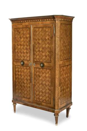 Klassizistischer Dielenschrank - photo 1