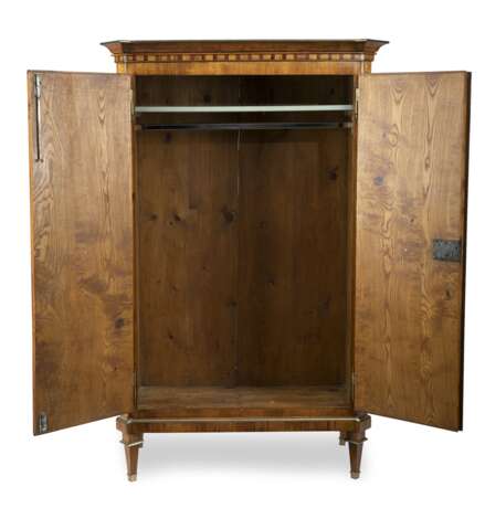 Klassizistischer Dielenschrank - photo 3
