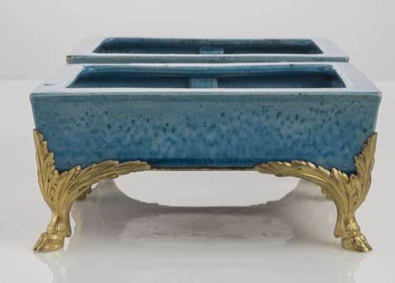 Paar türkis glasierte Jardinieren mit Louis XVI Bronze-Montierung - photo 3