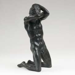 Jürgen Bleikamp ''Bronze-Skulptur 'Kniender männlicher Akt'''