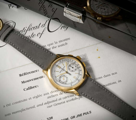 PATEK PHILIPPE. AN ATTRACTIVE 18K GOLD CHRONOGRAPH WRISTWATCH WITH PULSATION SCALE DIAL - photo 3