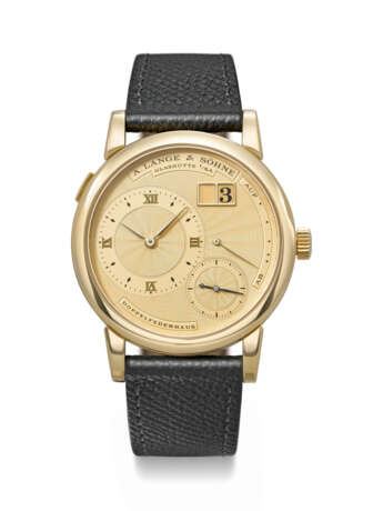 A. LANGE & S&#214;HNE. A VERY RARE AND HIGHLY ATTRACTIVE 18K GOLD LIMITED EDITION WRISTWATCH WITH OVERSIZED DATE AND POWER RESERVE, MADE TO COMMEMORATE THE OPENING OF THE NEW PRODUCTION FACILITY IN 1998 - фото 1