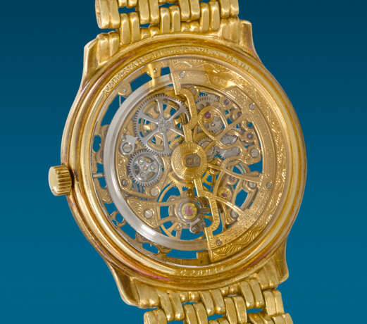 AUDEMARS PIGUET. A RARE AND ATTRACTIVE 18K GOLD AUTOMATIC SKELETONIZED WRISTWATCH WITH BRACELET - фото 3