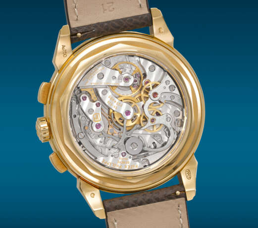 PATEK PHILIPPE. AN ELEGANT AND COVETED 18K GOLD PERPETUAL CALENDAR CHRONOGRAPH WRISTWATCH WITH MOON PHASES, LEAP YEAR, AND DAY/NIGHT INDICATION - photo 4