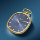 PATEK PHILIPPE. A RARE AND ATTRACTIVE 18K GOLD OVAL OPENFACE KEYLESS LEVER WATCH - фото 2