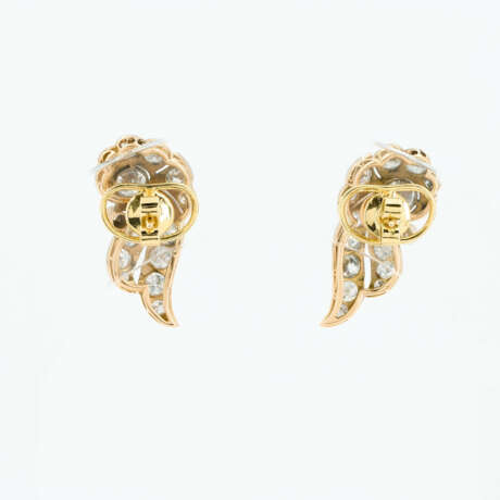 Delicate Diamond-Ear Studs - photo 2
