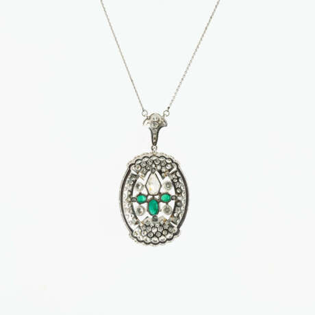 Historisierende Smaragd-Diamant-Anhängerkette - Foto 2
