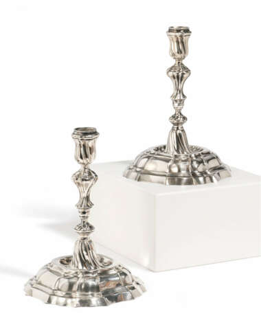 PAIR OF SILVER CANDLESTICKS - photo 1