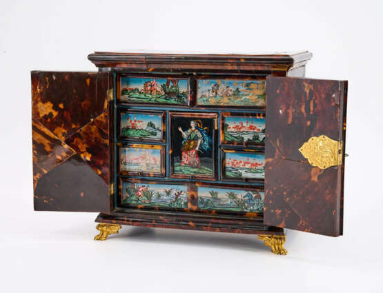 UNUSUAL CABINET CASE WITH LANDSCAPE AND ALLEGORY OF HOPE - photo 5