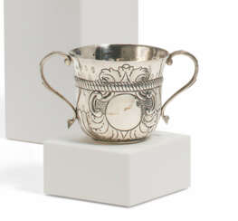 SMALL SILVER WILLIAM III PORRINGER