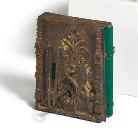 IRON CHEST LOCK WITH KEY - photo 4