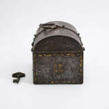IRON CASKET WITH FINE TENDRIL DECOR - photo 2