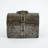 SMALL IRON CASKET WITH GROTESQUES - photo 5