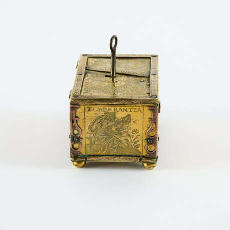 SMALL BRASS CASKET WITH VIRTUES - photo 4
