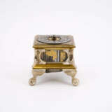 HORIZONTAL BRASS TABLE CLOCK - photo 3