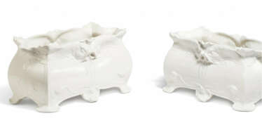 PAIR OF PORCELAIN ART NOUVEAU JARDINIERE WITH FISH MOTIFS